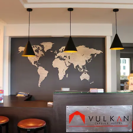 אכסניה Vulkan Capsule